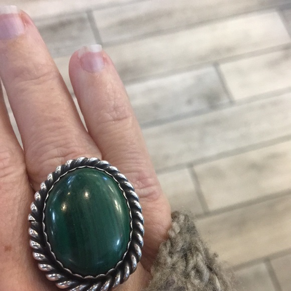 SIGNED Vintage Malachite & Sterling Ring Size 7 - Picture 3 of 5